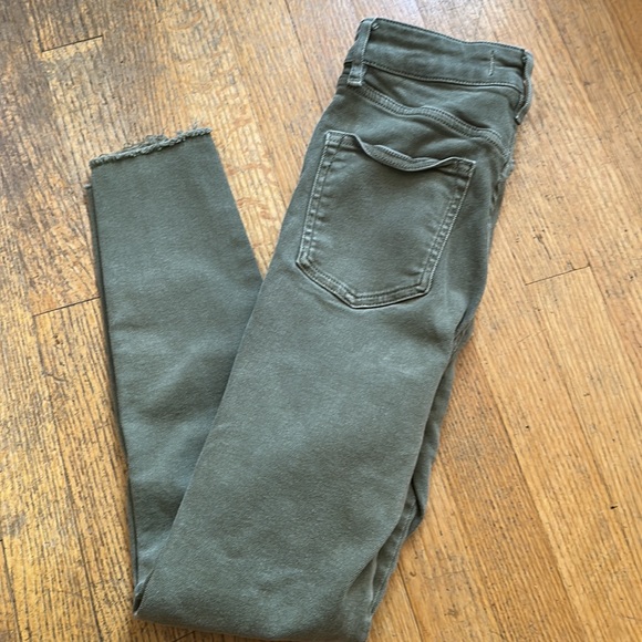 We the Free - Jeans - High Rise Skinny, Size 26 - Picture 2 of 6